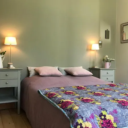 Maison M, chambre privée accès jardin piscine et jacuzzi près de La Rochelle-3